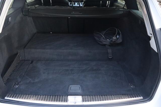 Mercedes-Benz E-estate 300 AMG | Plug in Hybride | Stoelverwarming | Trekhaak | Panoram