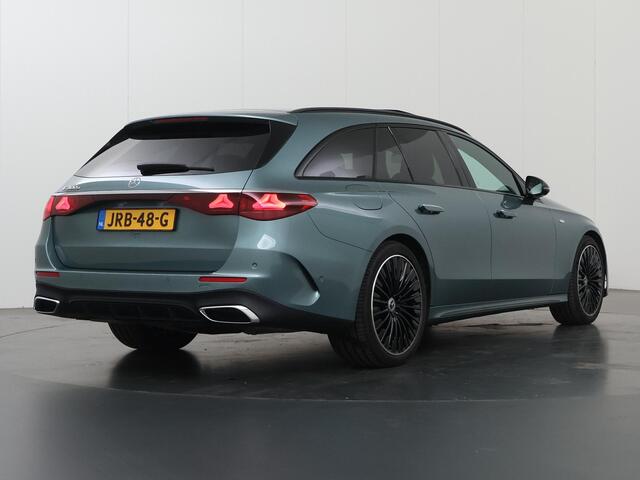 Mercedes-Benz E-estate 300 e AMG Line | Panoramadak | Trekhaak | Memory | Head up display | Night pakket |