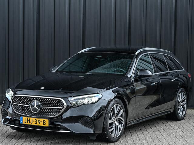 Mercedes-Benz E-estate 300 e Exclusive Line · Panoramadak · Ambiance interieur · Burmester 4D Sound · Stoelverwarming · Camera · Trekhaak · Distronic