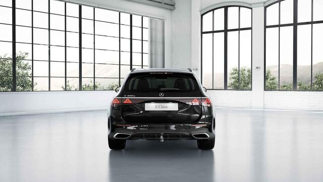 Mercedes-Benz E-estate 300 e AMG Line | Premium | Panoramadak | 20 inch | Trekhaak | Night pakket |