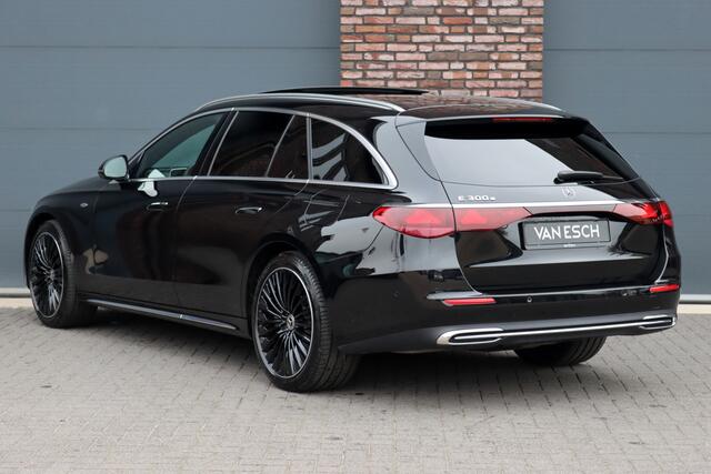 Mercedes-Benz E-estate 300 e Exclusive Line Premium+ | Luchtvering | Hyperscreen | Distronic+ | Stoelventilatie | HUD | Zonnerollo's | 3D-Display | Digital Light | Trekhaak | Soft-Close | Burmester |