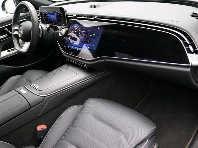 Mercedes-Benz E-estate 300 e Sport Edition Trekhaak | AMG Line | Night Pakket | Panorama Schuif-Kanteldak | Lederen Bekleding | Diital Licht | Alarm. Inclusief 24 maanden MB Certified garantie voor Europa.