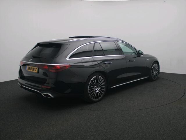 Mercedes-Benz E-estate 300 e Sport Edition AMG Line | Night Pakket | Panorama Schuif-Kanteldak | Lederen Bekleding | Diital Licht | Alarm | Stoelventilatie/- verwarming voor. Inclusief 24 maanden MB Certified garantie voor Europa.