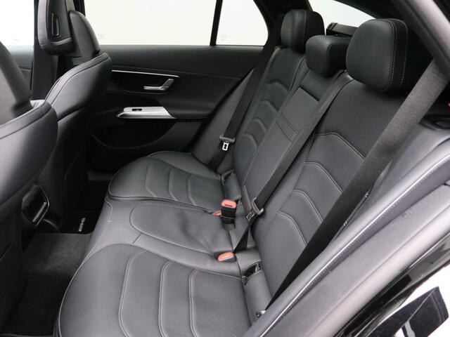 Mercedes-Benz E-estate 300 e Sport Edition AMG Line | Night Pakket | Panorama Schuif-Kanteldak | Lederen Bekleding | Diital Licht | Alarm | Stoelventilatie/- verwarming voor. Inclusief 24 maanden MB Certified garantie voor Europa.