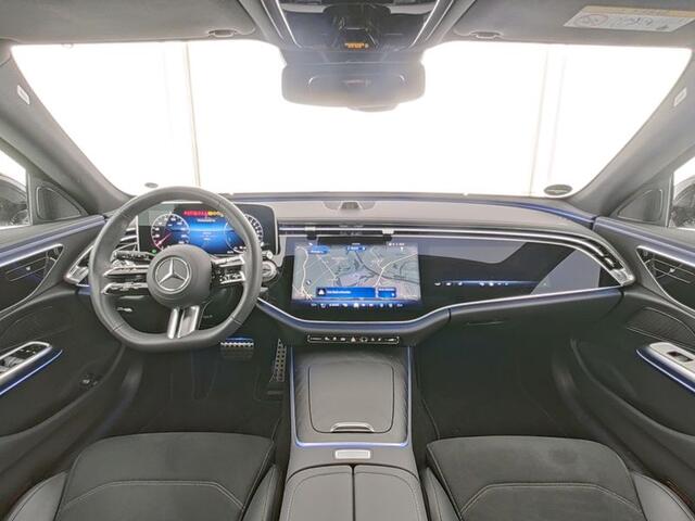 Mercedes-Benz E-estate 300 e AMG Plug-In Hybride AMG Line | Night Pakket | Trekhaak | MBUX Superscreen | 20 Inch AMG Velgen | Ledkoplampen. Inclusief 24 maanden MB Certified garantie voor Europa.