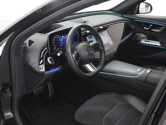 Mercedes-Benz E-estate 300 e AMG Line | Premium plus | Luchtvering | Superscreen | AMG | Night pakket | Winter pakket | Trekhaak | 20 inch |