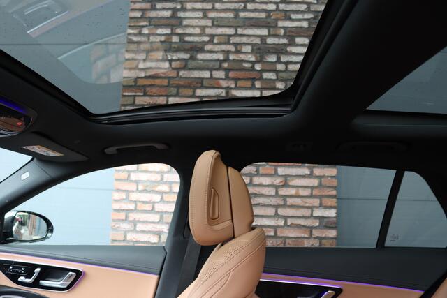 Mercedes-Benz E-estate 300 e AMG Line | Luchtvering | Hyperscreen | Stoelventilatie | Distronic+ | Massage | Digital Light | Trekhaak | Surround Camera | Nappa Leder | Burmester | Keyless Go | Vlakkenverwarming |