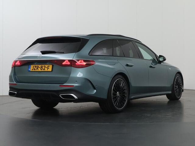 Mercedes-Benz E-estate 300 e AMG Line | Premium plus | Rij assistentie pakket plus | Nieuwprijs 100.549 euro | Superscreen | Night | Trekhaak | Winter pakket |