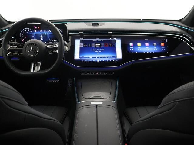 Mercedes-Benz E-estate 300 e AMG Line | Premium plus | Rij assistentie pakket plus | Nieuwprijs 100.549 euro | Superscreen | Night | Trekhaak | Winter pakket |