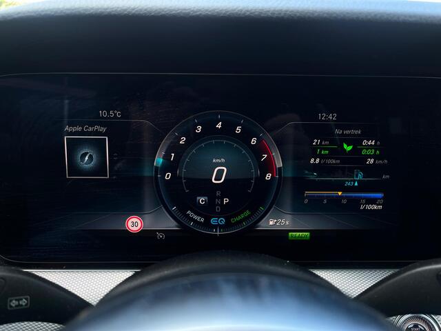 Mercedes-Benz E-estate 200 AMG Sport, Automaat, CarPlay, Camera, Trekhaak, Virtual Cockpit, Leder, NAP