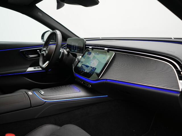 Mercedes-Benz E-estate 300 e AMG Line PHEV 313pk Dealer O.H. | Trekhaak Af Fabriek | Adaptive Cruise | 360 Camera | Digital Light | Alcantara Sportstoelen Memory & Verwarmd | Sfeerverlichting | Keyless | Blis | Navigatie | DAB | Plug In Hybrid |