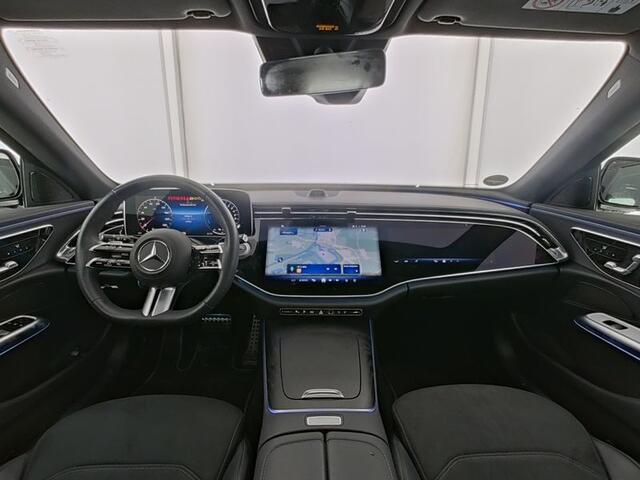 Mercedes-Benz E-estate 300 e AMG Line AMG Line | Night Pakket | Panorama Schuif-Kanteldak | MBUX Superscreen | 20 Inch AMG Velgen | Trekhaak \ Memory Pakket Voorstoelen. Inclusief 24 maanden Mercedes-Benz Certified garantie voor Europa.