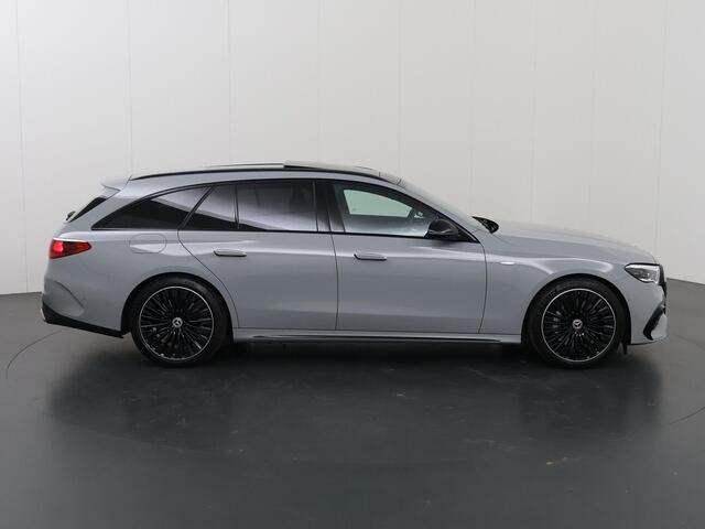 Mercedes-Benz E-estate 300 de Business Solution AMG | Superscreen | Head up display | Panoramadak | Trekhaak | Digital light | Memory | 360 camera |