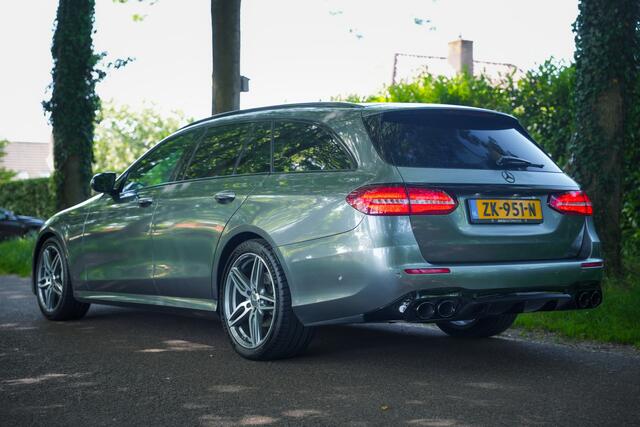Mercedes-Benz E-estate 200 184 pk Prestige Plus AMG-line / Burmester/ Keyless/ Widescreen/ Bi-LED/ Camera/ Sfeer.Verl/ Elek.Achterklep/ Trekhaak/ 19''LMV