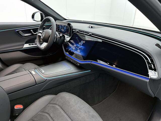 Mercedes-Benz E-estate 300 e Business Solution AMG | Premium pakket | Nightpakket | Trekhaak | Panoramaschuifdak | 360° camera | Sierdelen in pianolak zwart | Burmester® 4D surround sound | GUARD 360° |