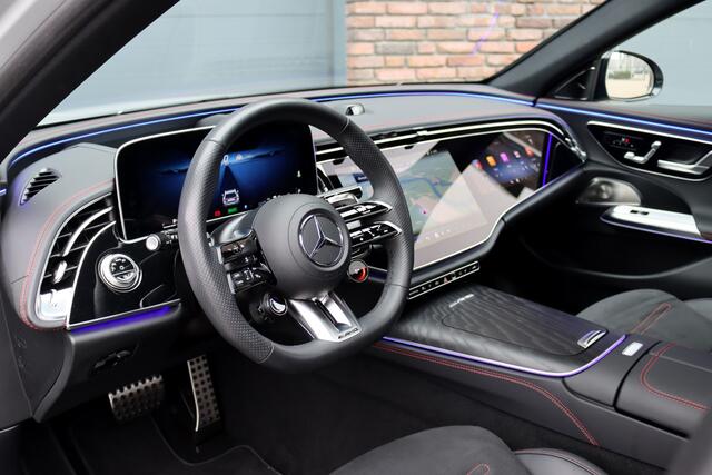 Mercedes-Benz E-estate AMG 53 4MATIC+ Premium+ | 585pk | Hyperscreen | Achterasbesturing | Distronic+ | Trekhaak | 3D-Display | Panoramadak | Digital Light | Burmester | HUD |