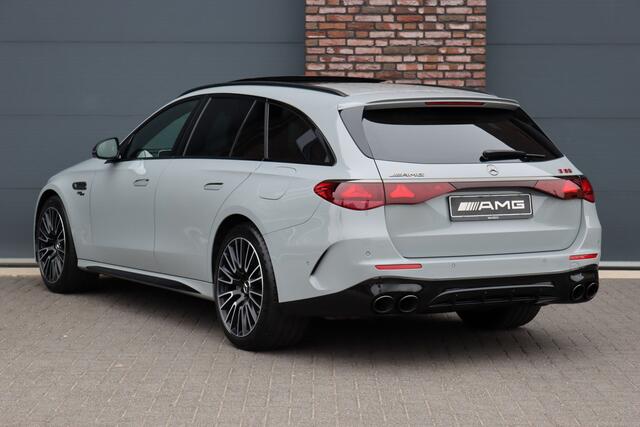 Mercedes-Benz E-estate AMG 53 4MATIC+ Premium+ | 585pk | Hyperscreen | Achterasbesturing | Distronic+ | Trekhaak | 3D-Display | Panoramadak | Digital Light | Burmester | HUD |
