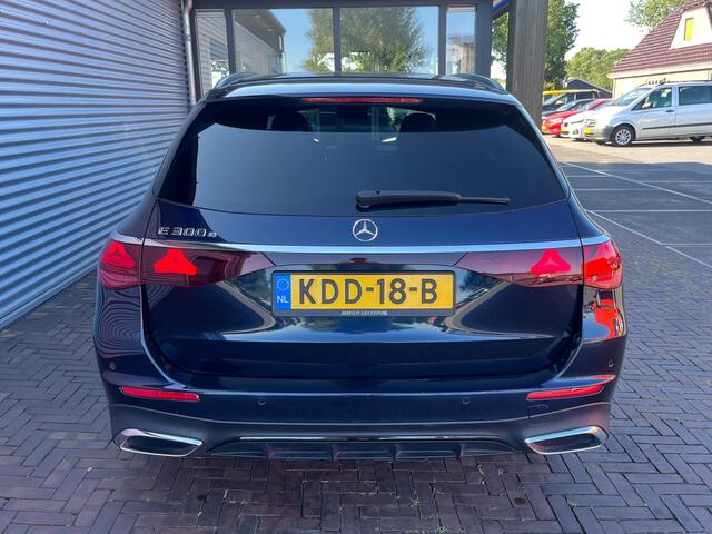 Mercedes-Benz E-estate 300 e AMG Line night pakket hyperscreen