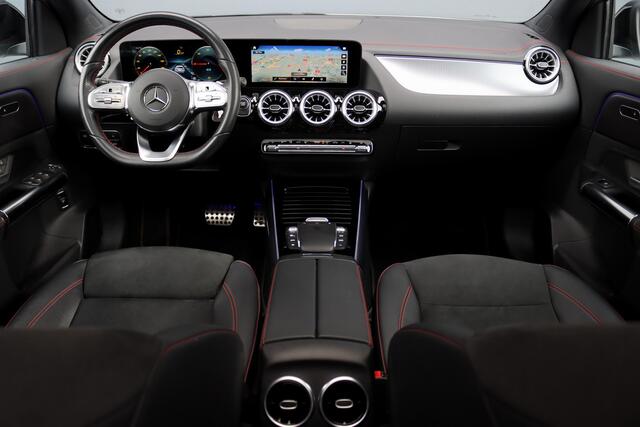 Mercedes-Benz EQA 250 AMG Line 67 kWh | Panoramadak | Widescreen | Sfeerverlichting | Nightpakket | Keyless Go | Apple Carplay | Advanced Sound System | Stoelverwarming |