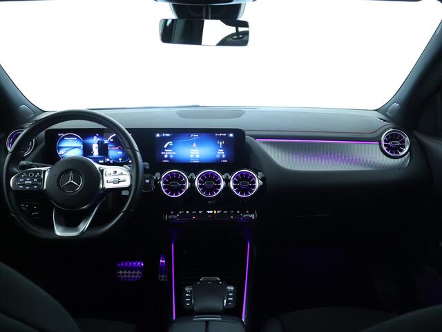 Mercedes-Benz EQA 250 Business Solution AMG 67 kWh | Dodehoek Detector | Sfeerverlichting | AMG Line | Inclusief 48 maanden Mercedes-Benz Certified garantie voor Europa.