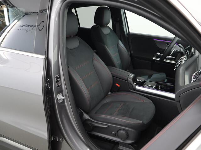 Mercedes-Benz EQA 250 Sport Edition | AMG | Premium Pakket | 19" AMG-velgen | Privacy Glass | Stoelverwarming | Achteruitrijcamera | Sfeerverlichting |