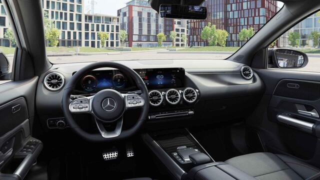 Mercedes-Benz EQA 250 AMG Line 67 kWh | Night | Panoramadak | Stoelverwarming | Sfeerverlichting | Achteruitrijcamera | 19" lichtmetalen velgen |