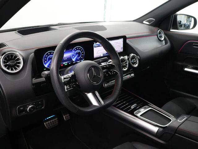 Mercedes-Benz EQA 250+ AMG Line 71 kWh | Panoramadak | Burmester | 360 graden camera | Memory | Keyless |