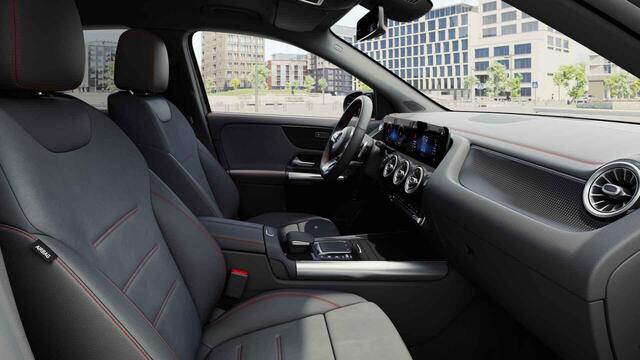 Mercedes-Benz EQA 250 Business Solution AMG 67 kWh | Night | Stoelverwarming | Achteruitrijcamera | Sfeerverlichting |
