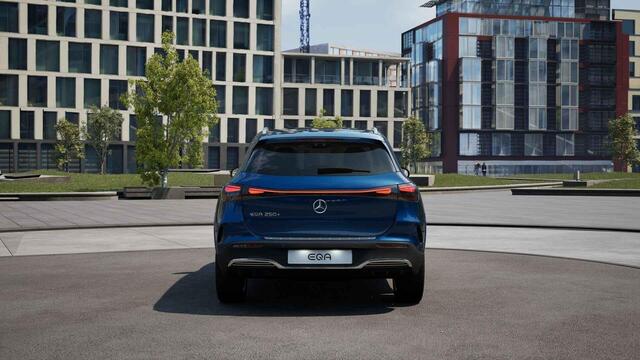 Mercedes-Benz EQA 250+ Business Solution AMG Panorama dak