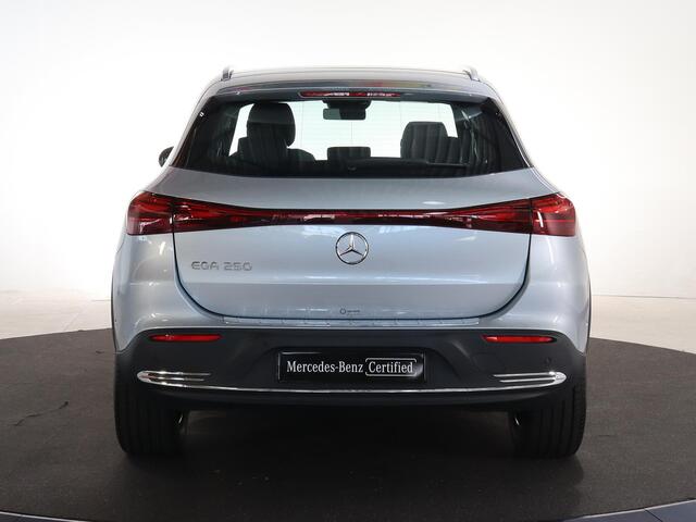Mercedes-Benz EQA 250 Luxury 69 kWh | Panoramadak | Nieuw model | Apple carplay |