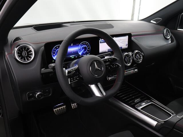 Mercedes-Benz EQA 250+ Business Solution AMG 71 kWh | Panoramaschuifdak | Premium pakket | Winter pakket |