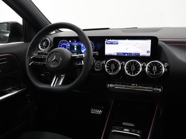 Mercedes-Benz EQA 250+ Business Solution AMG 71 kWh | Panoramaschuifdak | Premium pakket | Winter pakket |