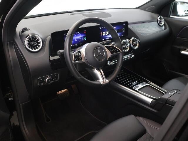 Mercedes-Benz EQA 250+ Essential Line 71 kWh | Achteruitrijcamera | Sfeerverlichting | Stoelverwarming |