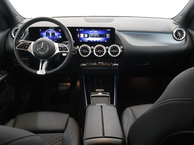 Mercedes-Benz EQA 250+ Essential Line 71 kWh | Achteruitrijcamera | Sfeerverlichting | Stoelverwarming |