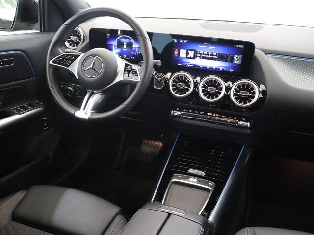 Mercedes-Benz EQA 250+ Essential Line 71 kWh | Achteruitrijcamera | Sfeerverlichting | Stoelverwarming |