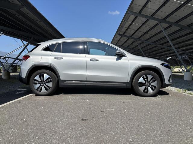 Mercedes-Benz EQA 250+ Business Edition 71 kWh | Panoramadak | Memory | Sfeerverlichting | Keyless | 360 graden camera |