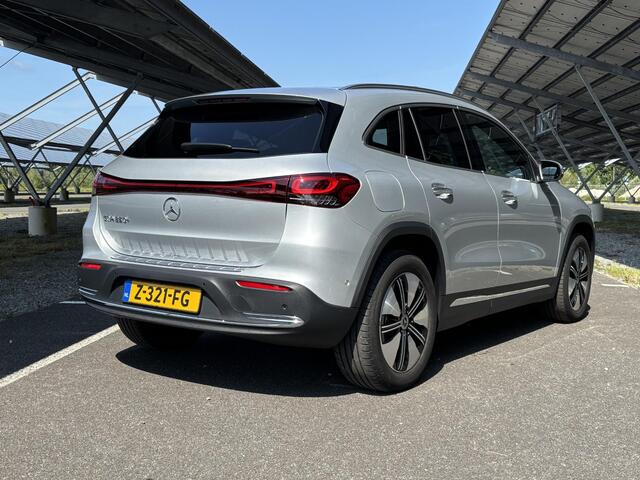 Mercedes-Benz EQA 250+ Business Edition 71 kWh | Panoramadak | Memory | Sfeerverlichting | Keyless | 360 graden camera |