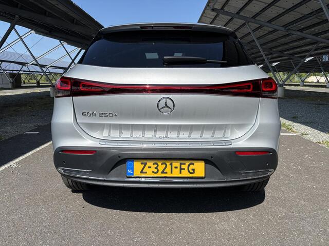 Mercedes-Benz EQA 250+ Business Edition 71 kWh | Panoramadak | Memory | Sfeerverlichting | Keyless | 360 graden camera |