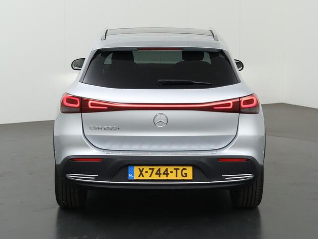 Mercedes-Benz EQA 250+ Business Edition 71 kWh | Panoramadak | Keyless | Memory | 360 graden camera | Stoelverwarming | Sfeerverlichting |