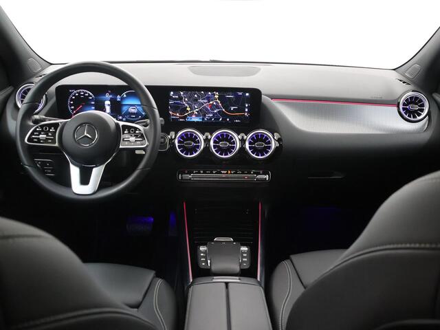 Mercedes-Benz EQA 250+ Business Edition 71 kWh | Panoramadak | Memory | Stoelverwarming | 360 graden camera |Keyless go