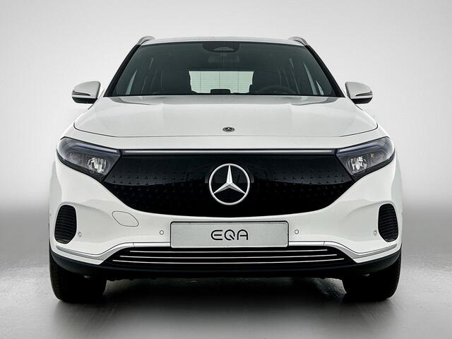Mercedes-Benz EQA 250+ Business Solution 71 kWh | Parkeerpakket met achteruitrijcamera | Extra USB-poorten | Zitcomfortpakket | Sfeerverlichting | EASY PACK achterklep | Stoelverwarming voor | Licht- en zicht pakket |