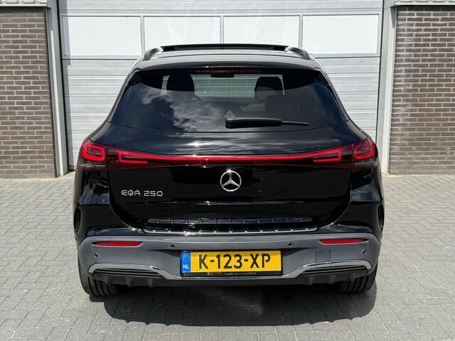 Mercedes-Benz EQA 250 Edition 1 AMG | Panoramadak | Wit leder |