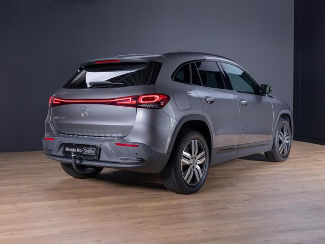 Mercedes-Benz EQA 250 Electric Art 67 kWh Panorama dak