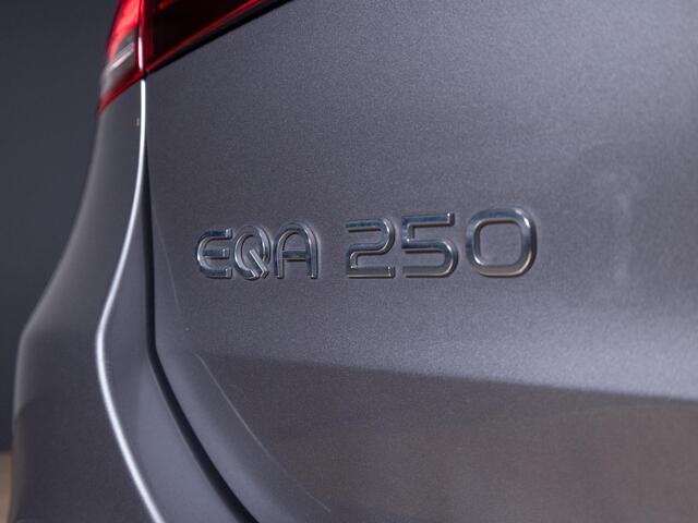 Mercedes-Benz EQA 250 Electric Art 67 kWh Panorama dak