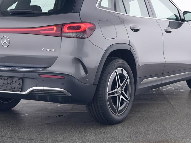Mercedes-Benz EQA 300 4MATIC AMG Line 67 kWh | AMG Line | Stoelverwarming | Ledkoplampen | Achteruitrijcamera | Apple CarPlay | Inclusief 24 maanden MB Certified garantie voor Europa.
