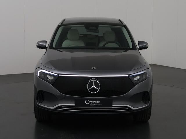 Mercedes-Benz EQA 250+ Business Solution Luxury 71 kWh | Panoramaschuifdak | Winterpakket | 360°-camera