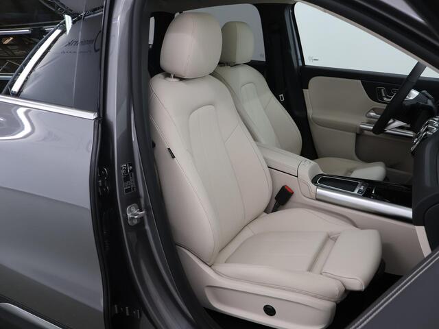 Mercedes-Benz EQA 250+ Business Solution Luxury 71 kWh | Panoramaschuifdak | Winterpakket | 360°-camera