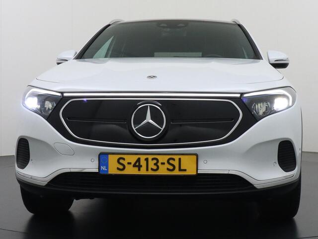 Mercedes-Benz EQA 250 Luxury Line 67 kWh LEDER | AMBILIGHT | CAMERA | PANORAMADAK | RIJKLAARPRIJS INCL. 12MND BOVAG