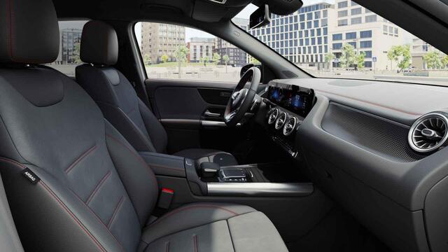 Mercedes-Benz EQA 250 Business Solution AMG 67 kWh | Night pakket | Digitaal dashboard | Stoelverwarming |