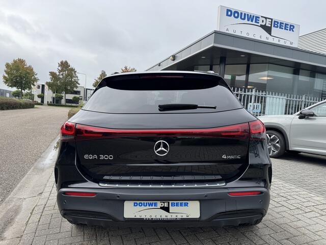 Mercedes-Benz EQA 300 4MATIC AMG Line 67 kWh Night | Keyless | Elekt. Klep